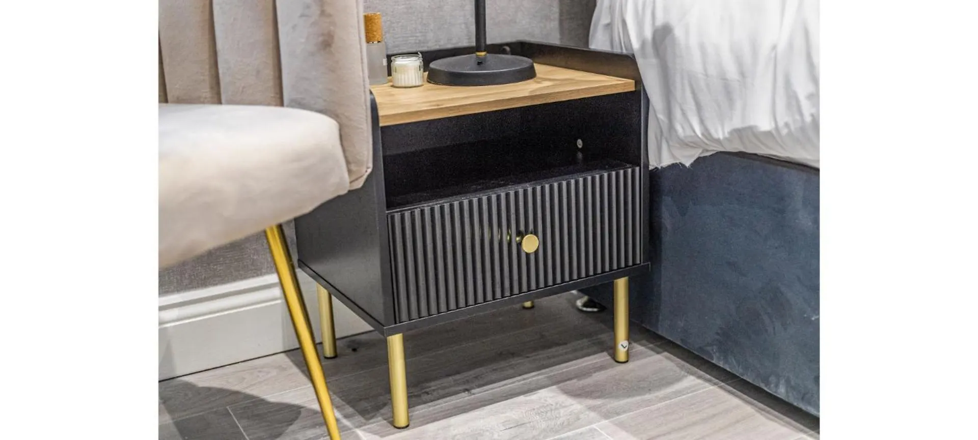 The Relaxation Station: Fun And Comfort Collide London Apartment